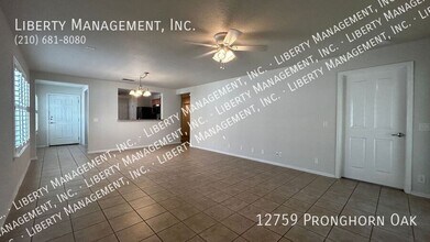 12759 Pronghorn Oak in San Antonio, TX - Building Photo - Building Photo