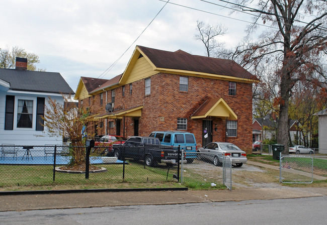 2506 E 19th St in Chattanooga, TN - Foto de edificio - Building Photo