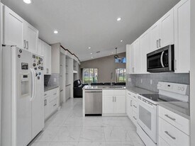22845 Barrister Dr in Boca Raton, FL - Building Photo