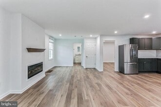 557 Durham Rd in Newtown, PA - Building Photo - Building Photo