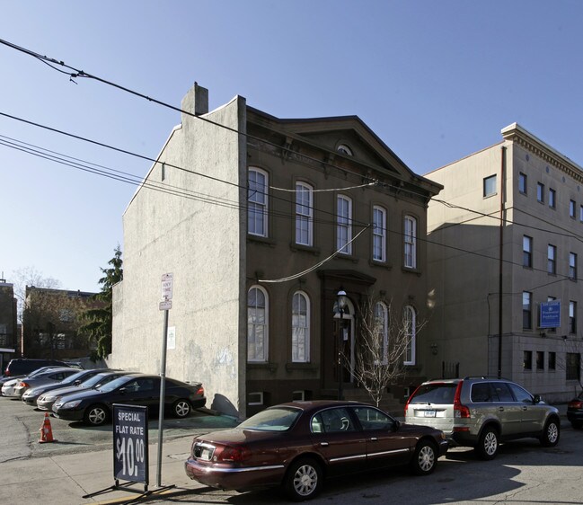 318-320 Bainbridge St in Philadelphia, PA - Building Photo - Building Photo