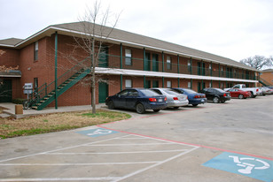 Bryan Court Apartments in Denton, TX - Foto de edificio - Building Photo