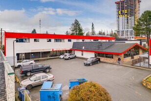 13655 104th Ave in Surrey, BC - Building Photo