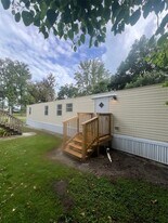 1001 NE 77th St in Ocala, FL - Building Photo