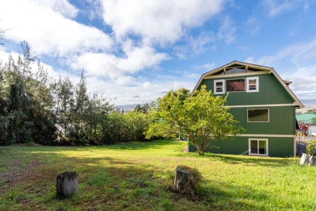 property at 64-660-660 Puu Olu Pl