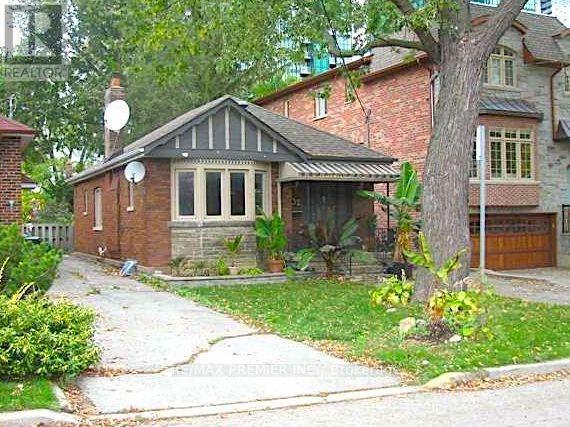 property at 32 Johnston Ave