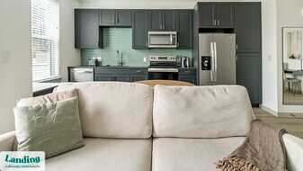 91 Jensen Dr in Houston, TX - Building Photo
