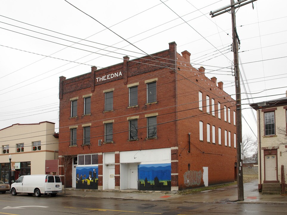 877-881 E Long St in Columbus, OH - Building Photo