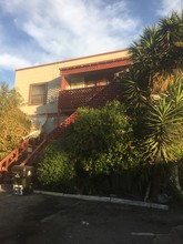 329 S Bonnie Brae St in Los Angeles, CA - Building Photo - Building Photo