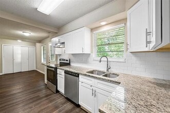 1505 Valley View St in Mesquite, TX - Building Photo - Building Photo