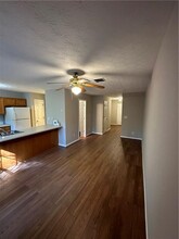 1519 Eastern Sunrise Ln in Decatur, GA - Foto de edificio - Building Photo