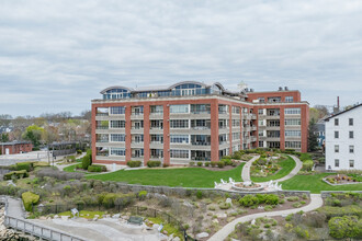 Stone Harbor Condominiums in Bristol, RI - Building Photo - Building Photo