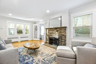 37 Commonwealth Park in Newton, MA - Building Photo - Building Photo