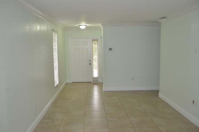 9466 SW 6th Terrace, Unit 07737 in Miami, FL - Building Photo - Building Photo