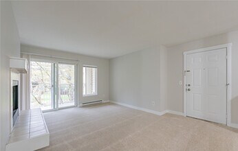 12303 Harbour Pointe Blvd, Unit U206 in Mukilteo, WA - Building Photo - Building Photo
