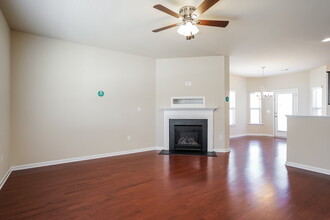 255 Falcon Ct in Clayton, NC - Building Photo - Building Photo