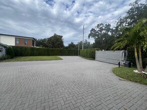 7210 Seminole Dr in Belle Isle, FL - Building Photo - Building Photo