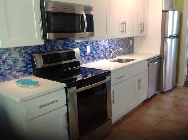 property at 1113 Grinnell St