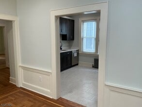 176 Weequahic Ave in Newark, NJ - Building Photo - Building Photo