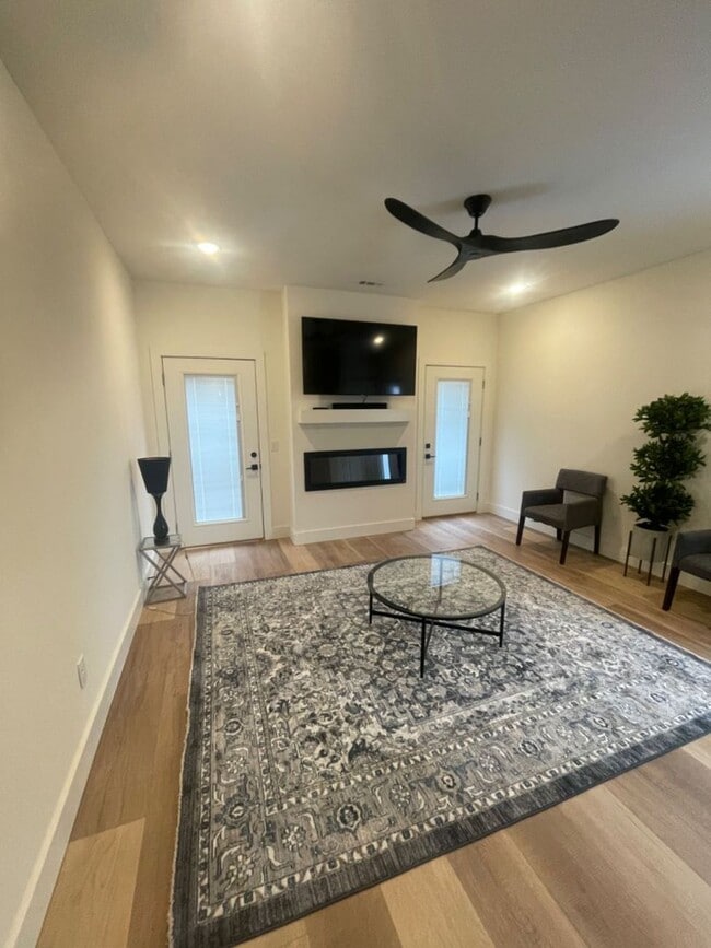 property at 2600 SW Livingston Square