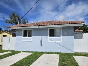 20137 SW 88th Ct in Cutler Bay, FL - Building Photo - Building Photo