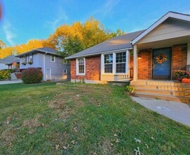 7325 N Brooklyn Ave in Kansas City, MO - Building Photo - Building Photo