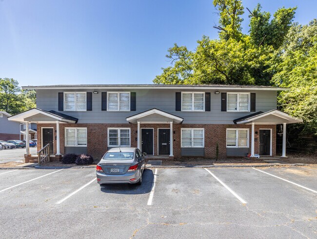 Cambridge Townhomes in Warner Robins, GA - Building Photo - Building Photo