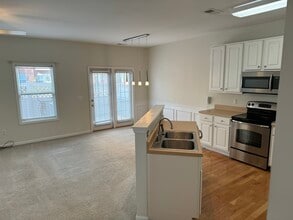 1833 Willow Branch Ln in Kennesaw, GA - Building Photo - Building Photo