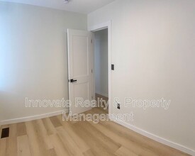 2250 E Clearfield St in Philadelphia, PA - Building Photo - Building Photo
