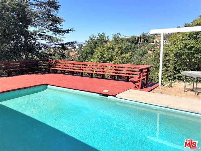 3654 Green Vista Dr in Los Angeles, CA - Building Photo - Building Photo