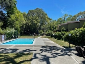 Matanzas Garden Apartments in Santa Rosa, CA - Building Photo