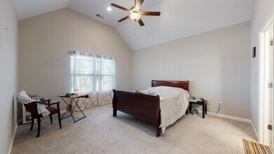 317 Edgefield Ct in Pleasant View, TN - Building Photo - Building Photo