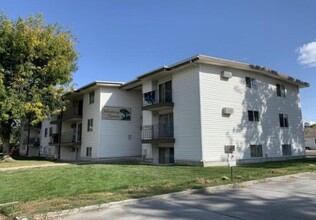 Monterey Terrace in Ontario, OR - Foto de edificio - Building Photo