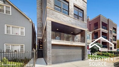 3253 N Elston Ave, Unit 2 in Chicago, IL - Building Photo - Building Photo