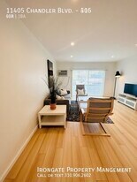 11405 Chandler Blvd in Los Angeles, CA - Building Photo