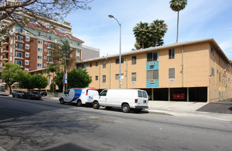 The Ardmore Wilshire in Los Angeles, CA - Building Photo - Building Photo