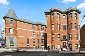 2201 Brookfield Ave in Baltimore, MD - Building Photo - Building Photo