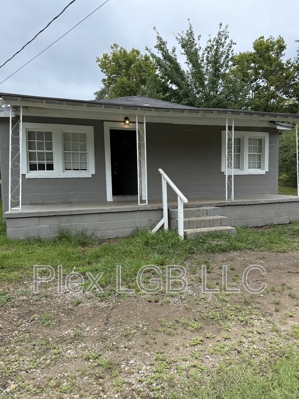 property at 622 Smoot St