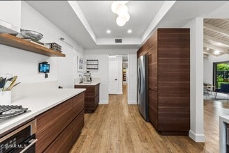 2311 Donella Cir in Los Angeles, CA - Building Photo - Building Photo