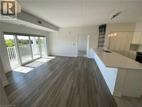 39 Sister Varga Terrace in Hamilton, ON - Building Photo - Building Photo