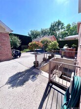 157-24 20th Rd in Queens, NY - Building Photo - Building Photo