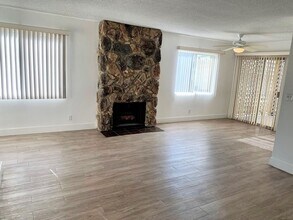 11963 Walnut Ln in Los Angeles, CA - Building Photo - Building Photo