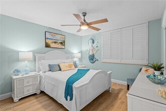 9415 Gulf Shore Dr in Naples, FL - Building Photo - Building Photo