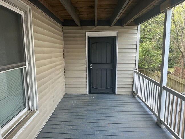 231 E Cambridge Ave in Greenwood, SC - Building Photo - Building Photo