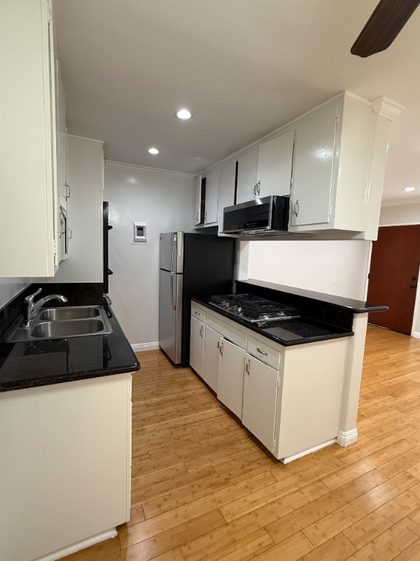 property at 4415 Inglewood Blvd
