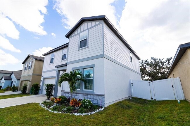 35576 Eastbrook Ave in Zephyrhills, FL - Building Photo - Building Photo