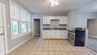 6011 Pear Ave in Cleveland, OH - Building Photo