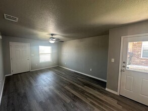 2319 A Duntov Dr in Temple, TX - Building Photo - Building Photo