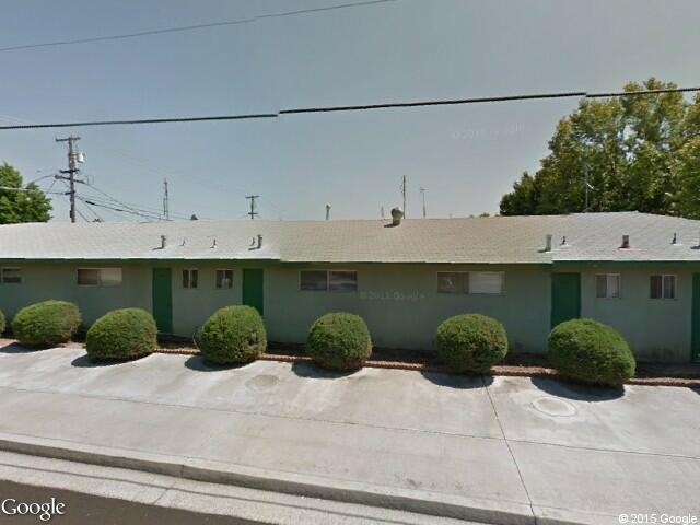 105 Woodworth Ave in Clovis, CA - Building Photo