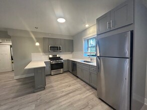 1131 Oak Ave, Unit 1135-3W in Evanston, IL - Building Photo - Building Photo